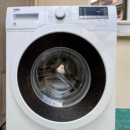 Apartment Ivory With Ac, Wifi And Secure Bike Storage